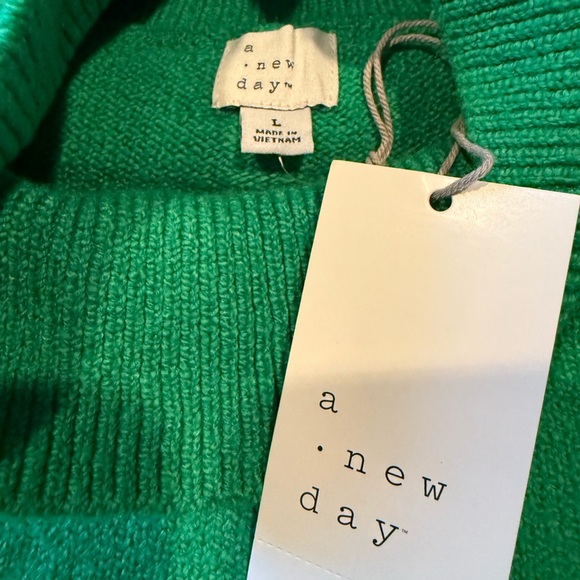 NWT a new day Vibrant Green Cowl Neck Dropped Shoulder Sweater SZ L - Picture 13 of 13